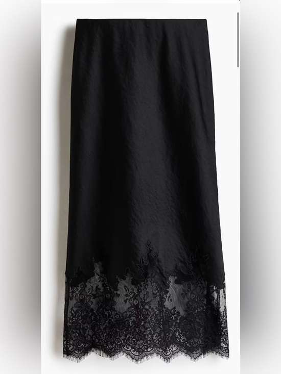H&M Dresses & Skirts - Black Lace Hem Midi Skirt